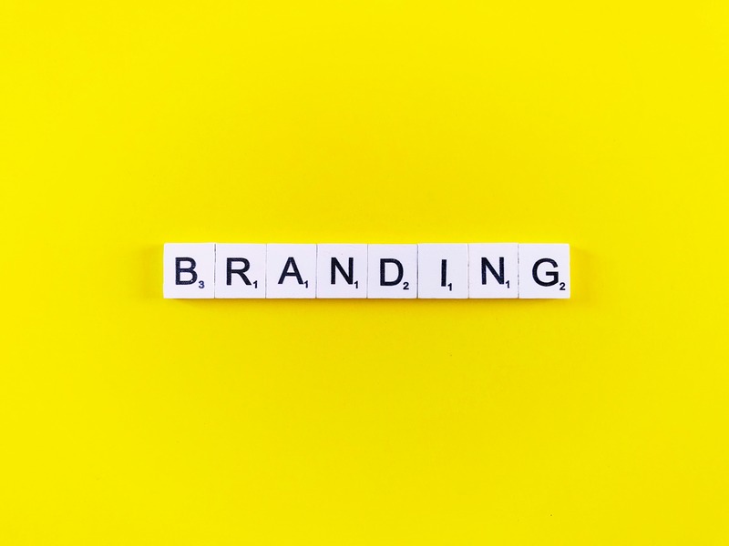 Branding corporativo: Desenvolvimento e manutenção da identidade e imagem de uma marca corporativa