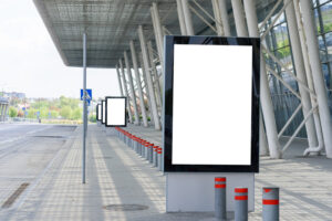 Publicidade exterior: Explorar soluções de impressão para publicidade exterior, como banners e sinalização
