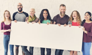 Banners e totens personalizados para comunicação em PDV