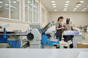 Como escolher uma gráfica para grandes empresas sem comprometer prazo e qualidade